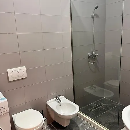 M&t Tirana