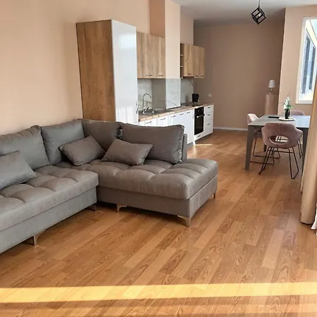 Apartment M&t
